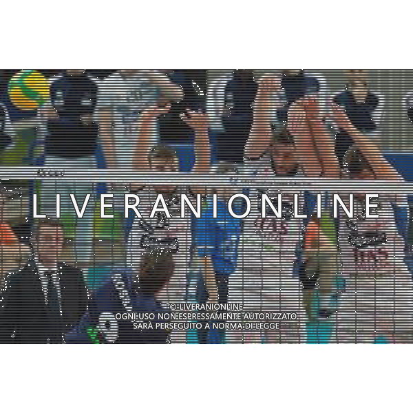 Volley Champions League Men 2019/2020 Trento, Italia 12/12/2019 Trentino Itas vs Fenerbahce HDI Sigorta Istambul Nella foto: Muro a tre Trento con Davide Candellaro (11) ITAS Trentino FOTO ROBERTO TOMMASINI-ALESSIO MARINI-AG ALDO LIVERANI SAS