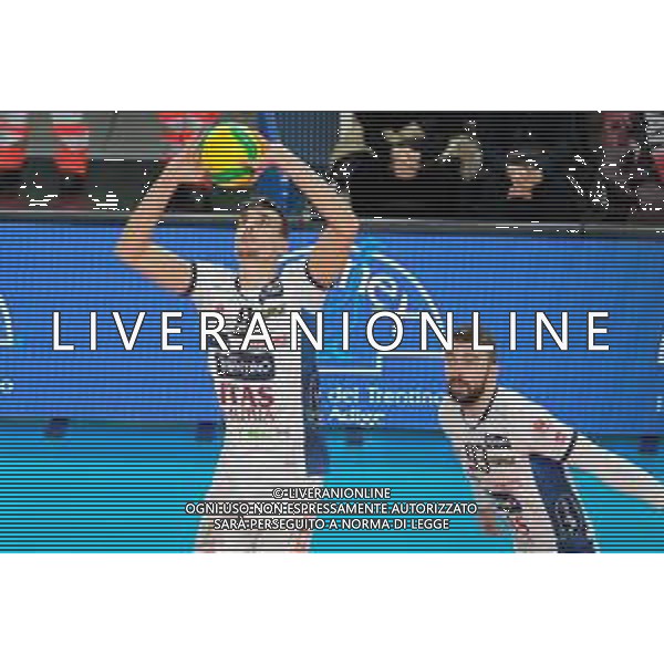 Volley Champions League Men 2019/2020 Trento, Italia 12/12/2019 Trentino Itas vs Fenerbahce HDI Sigorta Istambul Nella foto: Palleggio di Simone Giannelli (9) ITAS Trentino per Uros Kovacevic (93) ITAS Trentino FOTO ROBERTO TOMMASINI-ALESSIO MARINI-AG ALDO LIVERANI SAS