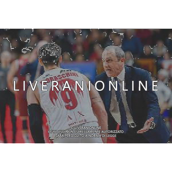 Campionato di Basket Serie A 2019/2020 Venezia, Italia 15/12/2019 Umana Reyer Venezia vs AX Armani Exchange Olimpia Milano Nella foto: Ettore Messina Allenatore dell\' AX Armani Exchange Olimpia Milano e Riccardo Moraschini dell\' AX Armani Exchange Olimpia Milano FOTO ALESSIO MARINI-AG ALDO LIVERANI SAS