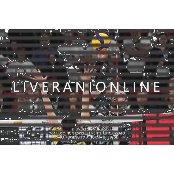 Campionato di Volley Superlega Serie A 2019/2020 Perugia, Italia 15/12/2019 Sir Safety Conad Perugia vs Leo Shoes Modena Nella foto: filippo lanza (n.10 schiacciatore sir safety conad perugia) schiaccia FOTO LORIS CERQUIGLINI-ALESSIO MARINI-AG ALDO LIVERANI SAS
