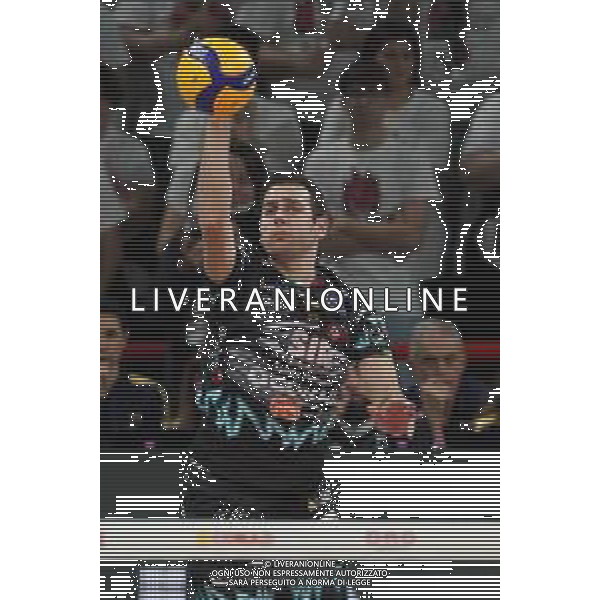 Campionato di Volley Superlega Serie A 2019/2020 Perugia, Italia 15/12/2019 Sir Safety Conad Perugia vs Leo Shoes Modena Nella foto: giuliano de cecco (n.15 palleggiatore sir safety conad perugia) alla battuta FOTO LORIS CERQUIGLINI-ALESSIO MARINI-AG ALDO LIVERANI SAS