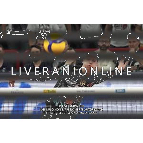 Campionato di Volley Superlega Serie A 2019/2020 Perugia, Italia 15/12/2019 Sir Safety Conad Perugia vs Leo Shoes Modena Nella foto: mirko podrascanin (n.18 centrale sir safety conad perugia) alla battuta FOTO LORIS CERQUIGLINI-ALESSIO MARINI-AG ALDO LIVERANI SAS