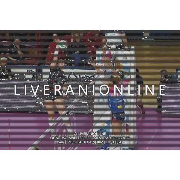 Campionato di Volley Serie A1 Femminile 2019/2020 NOVARA , Italia 15/12/2019 Igor Gorgonzola Novara vs Bartoccini Fortinfissi Perugia Nella foto: Schiacciata di Rosamaria Montibeller, 7 (Bartoccini Fortinfissi Perugia) FOTO SALVO BARBAGALLO-ALESSIO MARINI-AG ALDO LIVERANI SAS