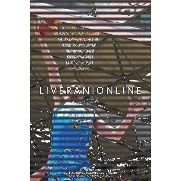 Campionato di Basket Serie A 2019/2020 Pistoia, Italia 15/12/2019 OriOra Pistoia vs Vanoli Cremona Nella foto: Ethan Happ (C) vola a canestro FOTO FABIO FAGIOLINI-ALESSIO MARINI-AG ALDO LIVERANI SAS
