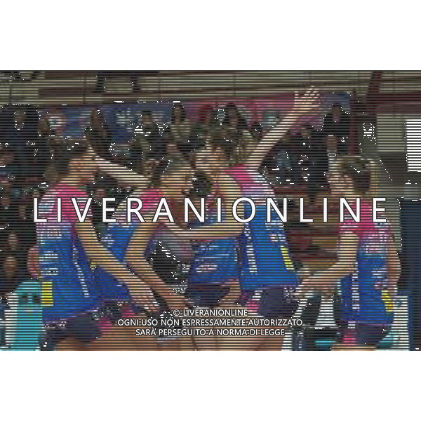 Campionato di Volley Serie A1 Femminile 2019/2020 Cuneo, Italia 15/12/2019 Igor Gorgonzola Novara vs Bartoccini Fortinfissi Perugia Nella foto: Esultanza Igor Novara, Elitsa Vasileva, 16 (Igor Gorgonzola Novara), Cristina Chirichella, 10 (Igor Gorgonzola Novara) FOTO SALVO BARBAGALLO-ALESSIO MARINI-AG ALDO LIVERANI SAS