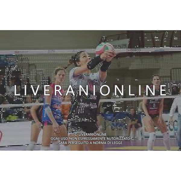 Campionato di Volley Serie A1 Femminile 2019/2020 Cuneo, Italia 15/12/2019 Igor Gorgonzola Novara vs Bartoccini Fortinfissi Perugia Nella foto: Bagher di Stefania Sansonna, 11 (Igor Gorgonzola Novara) FOTO SALVO BARBAGALLO-ALESSIO MARINI-AG ALDO LIVERANI SAS