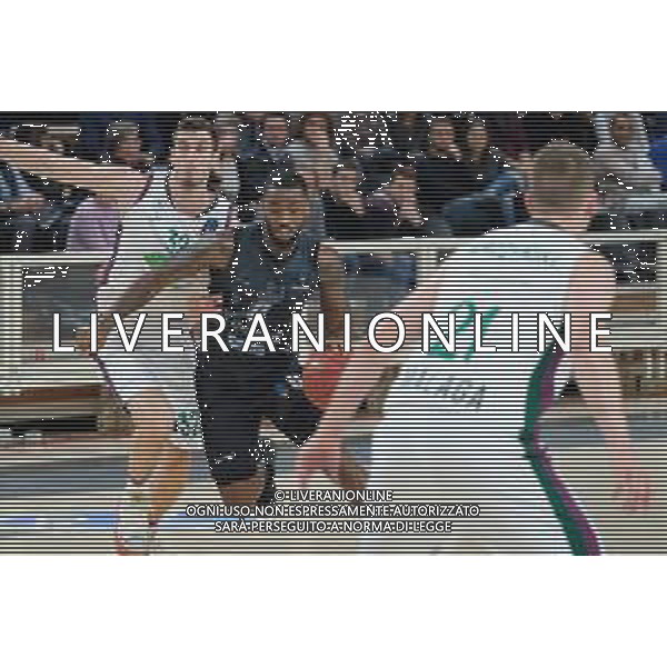 Basket EuroCup 2019/2020 Trento, Italia 17/12/2019 Dolomiti Energia Trento vs Unicaja Malaga Nella foto: Rashard Kelly (0) Dolomiti Energia Trentino - Ruben Guerrero (32) Club Balocesto Unicaja Malaga FOTO ROBERTO TOMMASINI-ALESSIO MARINI-AG ALDO LIVERANI SAS