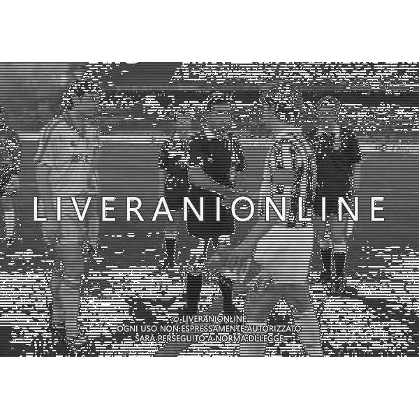 07-05 -1992 TORINO- ANDATA FINALE DI COPPA ITALIA JUVENTUS PARMA 1-0 NELLA FOTO LORENZO MINOTTI CON GIANCARLO MAROCCHI E L\'ARBITRO ROSARIO LO BELLO AG ALDO LIVERANI SAS