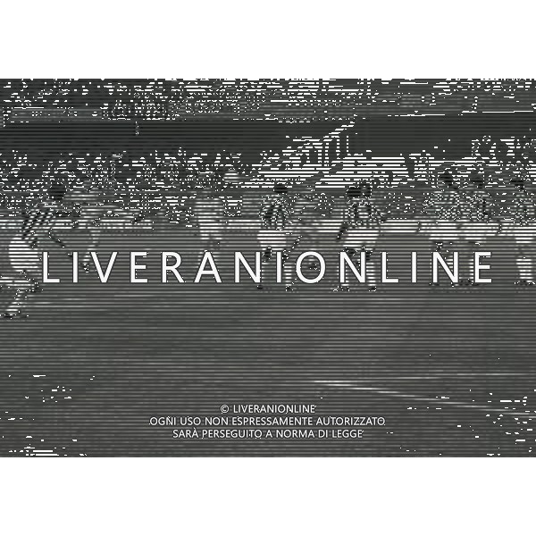 07-05 -1992 TORINO- ANDATA FINALE DI COPPA ITALIA JUVENTUS PARMA 1-0 NELLA FOTO PUNIZIONE LORENZO MINOTTI AG ALDO LIVERANI SAS