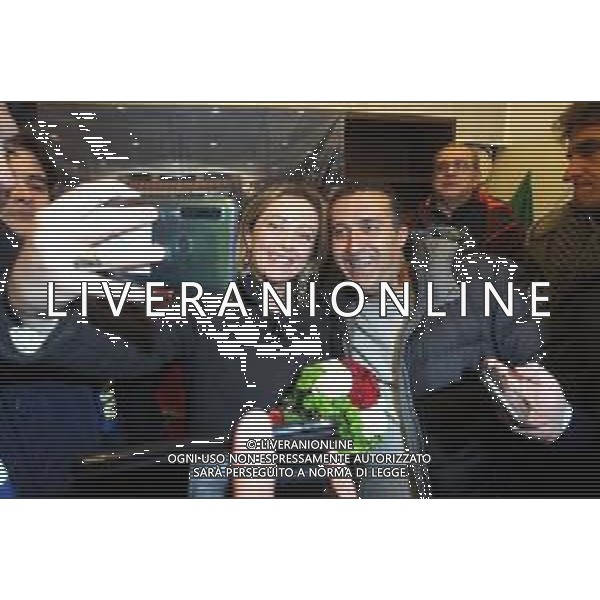 IMOLA 19 12 2019 FRATELLI D\'ITALIA GIORGIA MELONI A IMOLA NELLA FOTO GIORGIA MELONI CON I FAN ©SANNA /AGENZIA ALDO LIVERANI SAS