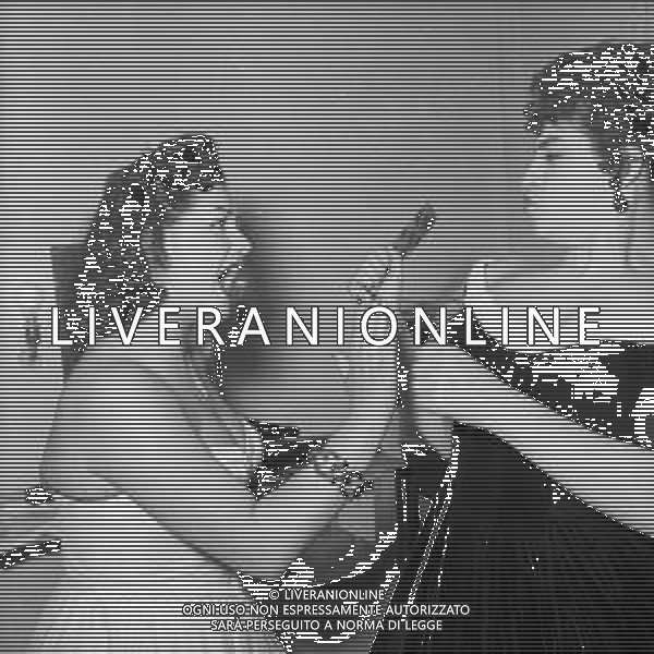 RETROSPETTIVA FESTIVAL DI NAPOLI 1954, Secondo festival della canzone napoletana Teatro Delle Palme Napoli 20-22 maggio 1954 Nella foto Katyna Ranieri e Maria Paris ©Archivio Giovanni Liverani /AGENZIA ALDO LIVERANI SAS