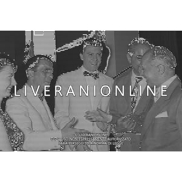 RETROSPETTIVA FESTIVAL DI NAPOLI 1955, Terzo festival della canzone napoletana Teatro Mediterraneo Napoli 16-18 giugno 1955 Nella foto Achille Togliani ©Archivio Giovanni Liverani /AGENZIA ALDO LIVERANI SAS