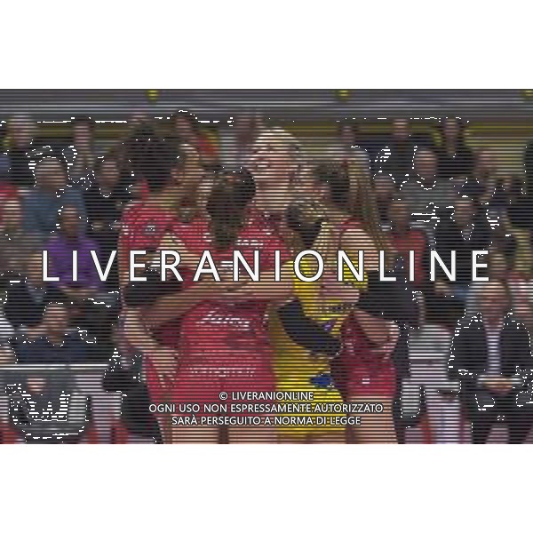 Campionato di Volley Serie A1 Femminile 2019/2020 Busto Arsizio, Italia 22/12/2019 Unet E-Work Busto Arsizio vs Lardini Filottrano Nella foto: esultanza (UYBA Unet E-Work Busto Arsizio) FOTO ELISA CALABRESE-ALESSIO MARINI-AG ALDO LIVERANI SAS
