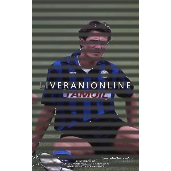 RETROSPETTIVA COSTANZO BARCELLA CALCIATORE NELLA FOTO BARCELLA COSTANZO CON LA MAGLIA DELL\'ATALANTA CALCIO AG ALDO LIVERANI SAS
