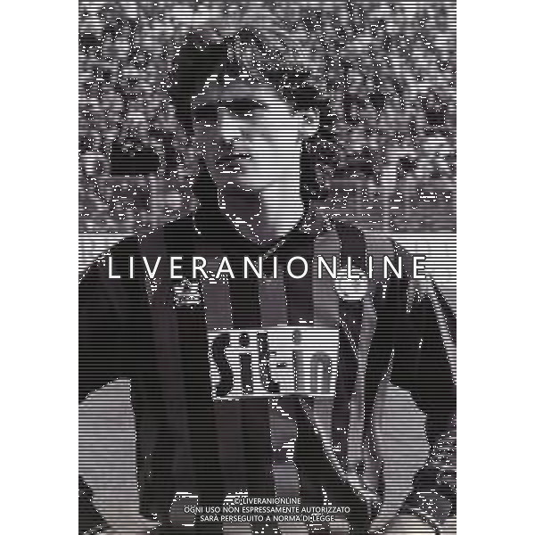 RETROSPETTIVA COSTANZO BARCELLA CALCIATORE NELLA FOTO BARCELLA COSTANZO CON LA MAGLIA DELL\'ATALANTA CALCIO AG ALDO LIVERANI SAS