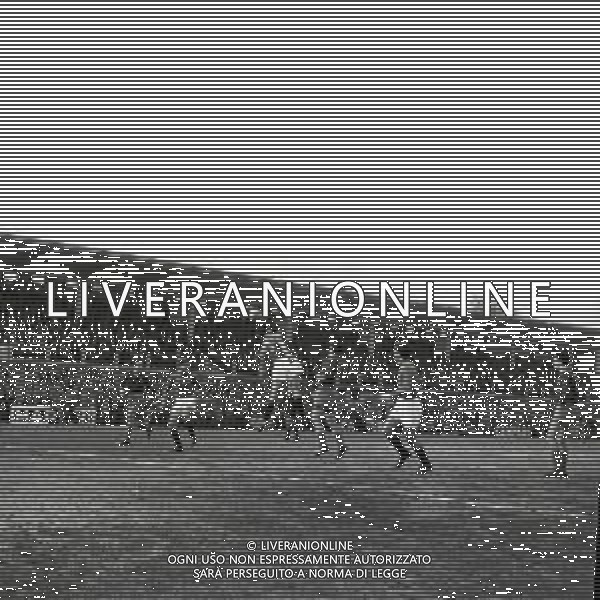 17-03-1957 ALESSANDRIA-CAMPIONATO DI CALCIO SERIE B ALESSANDRIA COMO 3-3 NELLA FOTO AZIONE DI GIOCO AG ALDO LIVERANI SAS