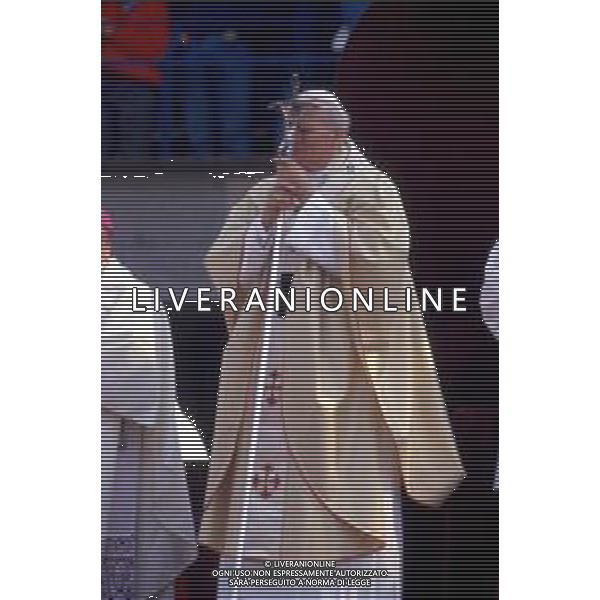 KAROL WOJTYLA, Sua Santita\' Papa Giovanni Paolo II, Vescovo di Roma, Citta\' del Vaticano. Fu eletto Papa il 16 ottobre 1978 - RETROSPETTIVA Nella foto durante la Visita Pastorale a Verona il 17.04.1988 ©Archivio Giovanni Liverani/AGENZIA ALDO LIVERANI SAS