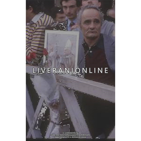 KAROL WOJTYLA, Sua Santita\' Papa Giovanni Paolo II, Vescovo di Roma, Citta\' del Vaticano. Fu eletto Papa il 16 ottobre 1978 - RETROSPETTIVA Nella foto Fedeli in Piazza San Pietro durante l\'esposizione della Madonna Nera di Czestochowa Polonia ©Archivio Giovanni Liverani/AGENZIA ALDO LIVERANI SAS