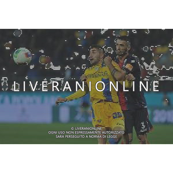 Frosinone vs Crotone Campionato Serie B - 18 giornata Stadio Benito Stirpe - Frosinone 26-12-2019 nella foto Cuomo e Trotta in contrasto
