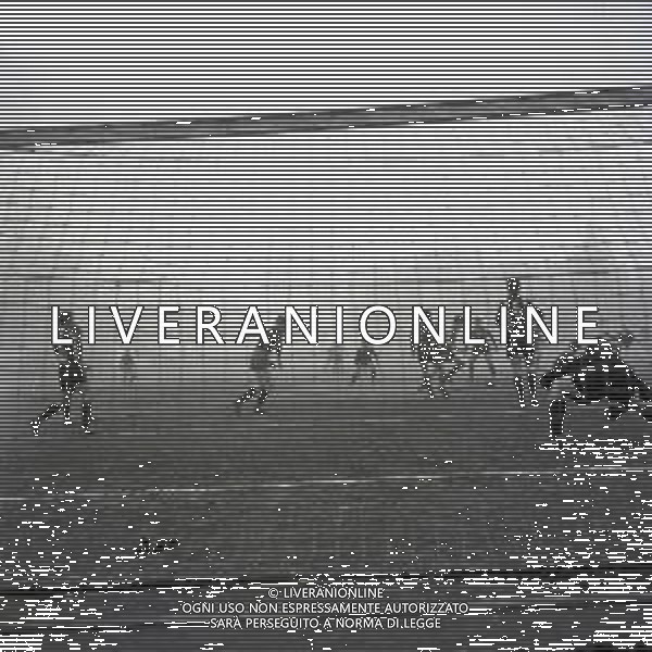 03-02-1957 VERONA-CAMPIONATO DI CALCIO SERIE B VERONA PARMA 1-0 NELLA FOTO AZIONE DI GIOCO AG ALDO LIVERANI SAS
