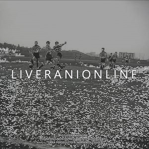 10-02-1957 BUSTO ARSIZIO CAMPIONATO DI CALCIO SERIE B PROPATRIA MODENA 1-1 NELLA FOTO AZIONE DI GIOCO AG ALDO LIVERANI SAS