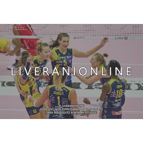 Campionato di Volley Serie A1 Femminile 2019/2020 Treviso, Italia 26/12/2019 Imoco Volley Conegliano vs Unet E-Work Busto Arsizio Nella foto: Esultanza Imoco Volley Conegliano FOTO ETTORE GRIFFONI-ALESSIO MARINI-AG ALDO LIVERANI SAS