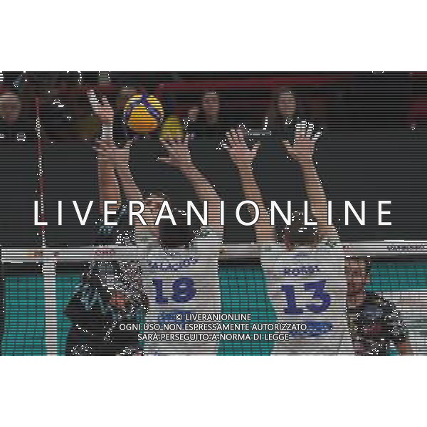 Campionato di Volley Superlega Serie A 2019/2020 Perugia, Italia 26/12/2019 Sir Safety Conad Perugia vs Top Volley Latina Nella foto: aleksandar atanasijevic (n.14 opposto sir safety conad perugia) schiaccia FOTO LORIS CERQUIGLINI-ALESSIO MARINI-AG ALDO LIVERANI SAS