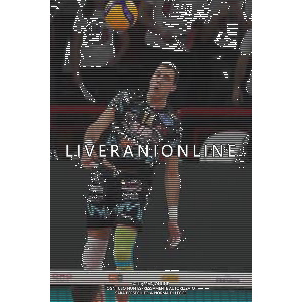 Campionato di Volley Superlega Serie A 2019/2020 Perugia, Italia 26/12/2019 Sir Safety Conad Perugia vs Top Volley Latina Nella foto: aleksandar atanasijevic (n.14 opposto sir safety conad perugia) alla battuta FOTO LORIS CERQUIGLINI-ALESSIO MARINI-AG ALDO LIVERANI SAS