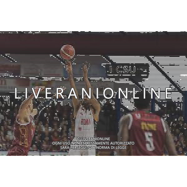 Campionato di Basket Serie A 2019/2020 Venezia, Italia 26/12/2019 Umana Reyer Venezia vs Virtus Roma Nella foto: Il tiro di William Buford della Virtus Roma FOTO MATTIA RADONI-ALESSIO MARINI-AG ALDO LIVERANI SAS