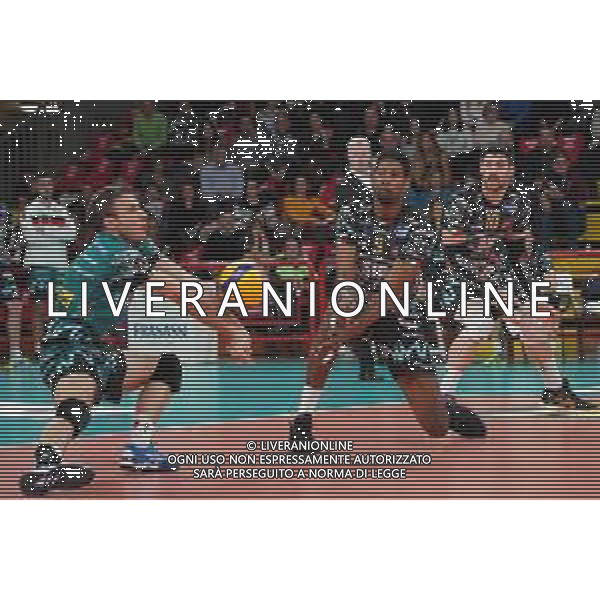 Campionato di Volley Superlega Serie A 2019/2020 Perugia, Italia 26/12/2019 Sir Safety Conad Perugia vs Top Volley Latina Nella foto: massimo colaci (n.13 libero sir safety conad perugia) in ricezione FOTO LORIS CERQUIGLINI-ALESSIO MARINI-AG ALDO LIVERANI SAS