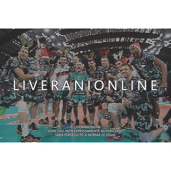 Campionato di Volley Superlega Serie A 2019/2020 Perugia, Italia 26/12/2019 Sir Safety Conad Perugia vs Top Volley Latina Nella foto: sir esulta per lavittorai delusola partita FOTO LORIS CERQUIGLINI-ALESSIO MARINI-AG ALDO LIVERANI SAS