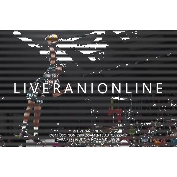 Campionato di Volley Superlega Serie A 2019/2020 Perugia, Italia 26/12/2019 Sir Safety Conad Perugia vs Top Volley Latina Nella foto: wilfredo leon venero (n.9 schiacciatore sir safety conad perugia) alla battuta FOTO LORIS CERQUIGLINI-ALESSIO MARINI-AG ALDO LIVERANI SAS