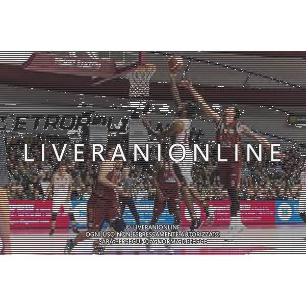 Campionato di Basket Serie A 2019/2020 Venezia, Italia 26/12/2019 Umana Reyer Venezia vs Virtus Roma Nella foto: Il canestro di Davon Jefferson della Virtus Roma FOTO MATTIA RADONI-ALESSIO MARINI-AG ALDO LIVERANI SAS