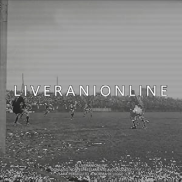 30-09-1956 BUSTO ARSIZIO CAMPIONATO DI CALCIO SERIE B PROPATRIA VENEZIA 0-3 NELLA FOTO AZIONE DI GIOCO AG ALDO LIVERANI SAS