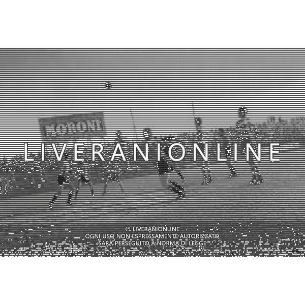 30-09-1956 BUSTO ARSIZIO CAMPIONATO DI CALCIO SERIE B PROPATRIA VENEZIA 0-3 NELLA FOTO AZIONE DI GIOCO AG ALDO LIVERANI SAS