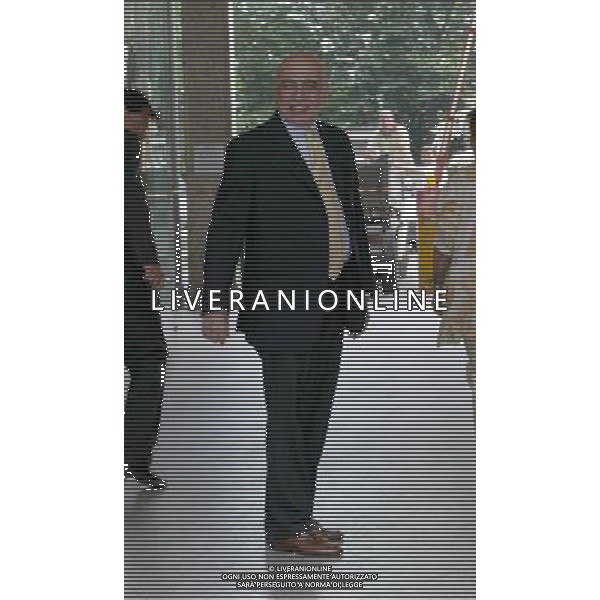 MILANO 08/07/2005 ADRIANO GALLIANI IN VIA TURATI SOTTO LA SEDE DEL MILAN FOTO BARATTINI ALEXANDRO/AG. ALDO LIVERANI