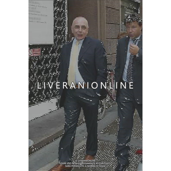 MILANO 08/07/2005 ADRIANO GALLIANI IN VIA TURATI SOTTO LA SEDE DEL MILAN FOTO BARATTINI ALEXANDRO/AG. ALDO LIVERANI