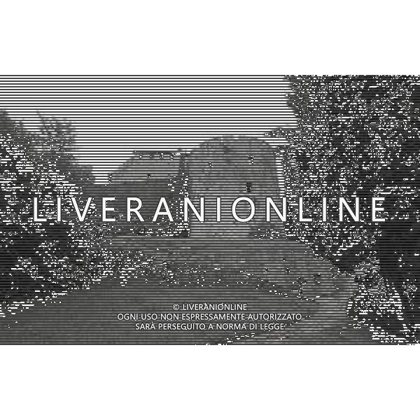 RETROSPETTIVA 1982 - Vedute di GORIZIA Citta\' divisa in due da un muro costruito nel 1947 sul confine italo-jugoslavo di Nova Gorica (Slovenia). Nella foto il Castello ©Archivio Giovanni Liverani/ AGENZIA ALDO LIVERANI SAS