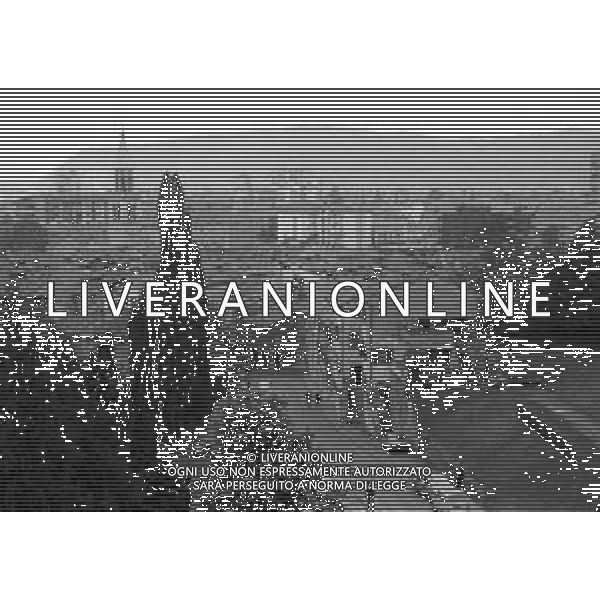RETROSPETTIVA 1982 - Vedute di GORIZIA Citta\' divisa in due da un muro costruito nel 1947 sul confine italo-jugoslavo di Nova Gorica (Slovenia). Nella foto veduta dall\'alto ©Archivio Giovanni Liverani/ AGENZIA ALDO LIVERANI SAS