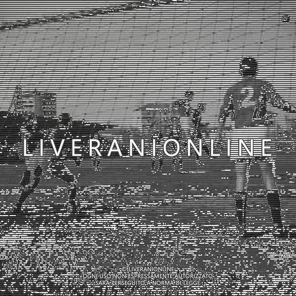 07-04-1957 REGGIO EMILIA-CAMPIONATO DI CALCIO SERIE C REGGIANA LIVORNO 1-0 NELLA FOTO AZIONE DI GIOCO AG ALDO LIVERANI SAS
