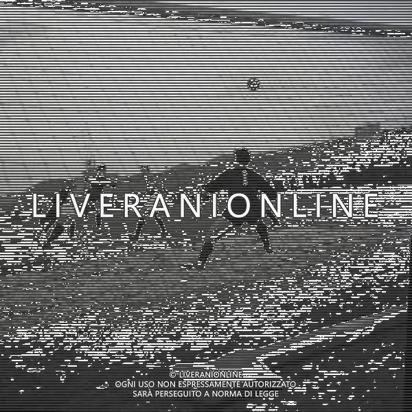 17-02-1957 REGGIO EMILIA-CAMPIONATO DI CALCIO SERIE C REGGIANA MESTRINA 1-0 NELLA FOTO AZIONE DI GIOCO AG ALDO LIVERANI SAS