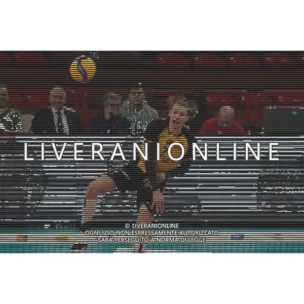 Amichevole di Volley Perugia, Italia 06/01/2020 Trofeo Monini - Sir Safety Conad Perugia vs Skra Belchatow Nella foto: kochenowki jakub (n. 7 centrale pge skra belchatow) alla battuta ©LM/ Loris Cerquiglini / AGENZIA ALDO LIVERANI SAS