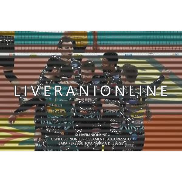 Amichevole di Volley Perugia, Italia 06/01/2020 Trofeo Monini - Sir Safety Conad Perugia vs Skra Belchatow Nella foto: sir esulta ©LM/ Loris Cerquiglini / AGENZIA ALDO LIVERANI SAS