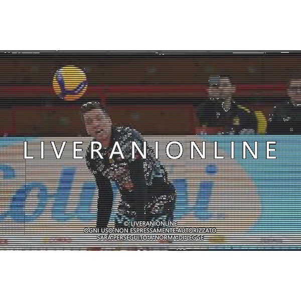 Amichevole di Volley Perugia, Italia 06/01/2020 Trofeo Monini - Sir Safety Conad Perugia vs Skra Belchatow Nella foto: sjoerd hoogendoorn (n.4 opposto sir safety conad perugia) alla battuta ©LM/ Loris Cerquiglini / AGENZIA ALDO LIVERANI SAS