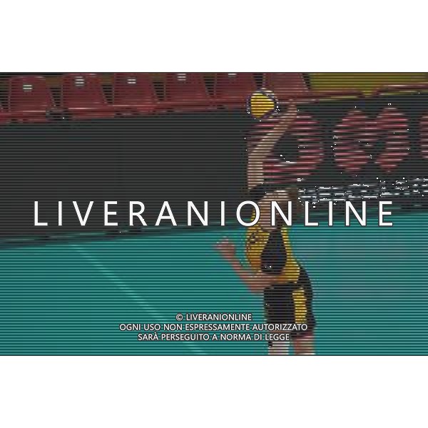 Amichevole di Volley Perugia, Italia 06/01/2020 Trofeo Monini - Sir Safety Conad Perugia vs Skra Belchatow Nella foto: szalpuk artur (n. 12 pge skra belchtow) alla battuta ©LM/ Loris Cerquiglini / AGENZIA ALDO LIVERANI SAS