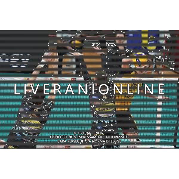 Amichevole di Volley Perugia, Italia 06/01/2020 Trofeo Monini - Sir Safety Conad Perugia vs Skra Belchatow Nella foto: szalpuk artur (n. 12 pge skra belchtow) schiaccia ©LM/ Loris Cerquiglini / AGENZIA ALDO LIVERANI SAS