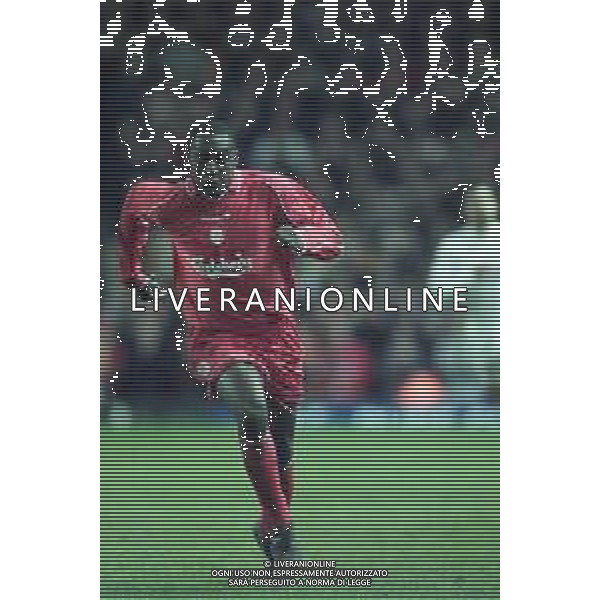 18-10-2000 LIVERPOOL -COPPA UEFA LIVERPOOL ROMA NELLA FOTO Emile Heskey AG ALDO LIVERANI SAS
