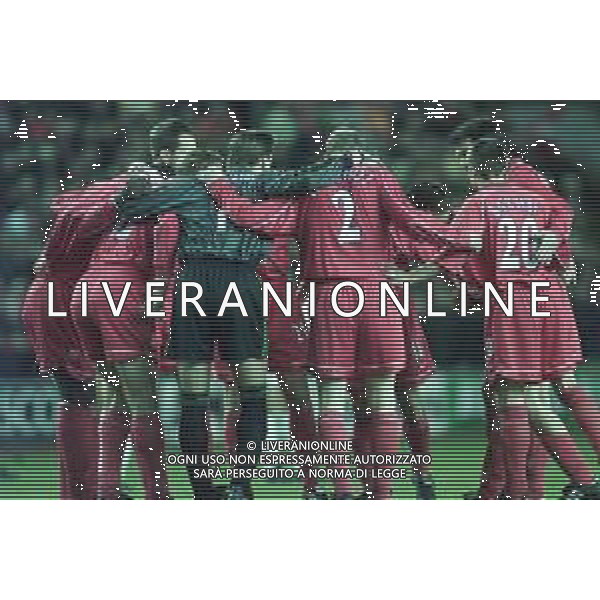18-10-2000 LIVERPOOL -COPPA UEFA LIVERPOOL ROMA NELLA FOTO GRUPPO GIOCATORI LIVERPOOL AG ALDO LIVERANI SAS