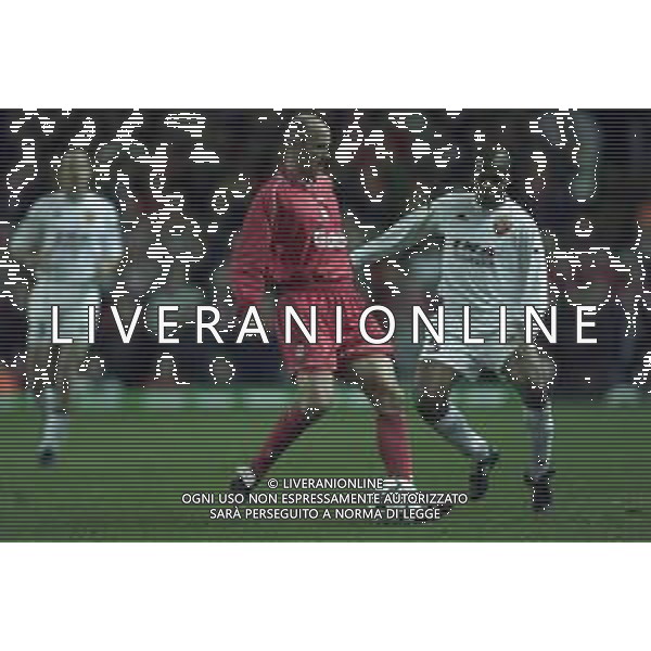 18-10-2000 LIVERPOOL -COPPA UEFA LIVERPOOL ROMA NELLA FOTO Gary McAllister AG ALDO LIVERANI SAS