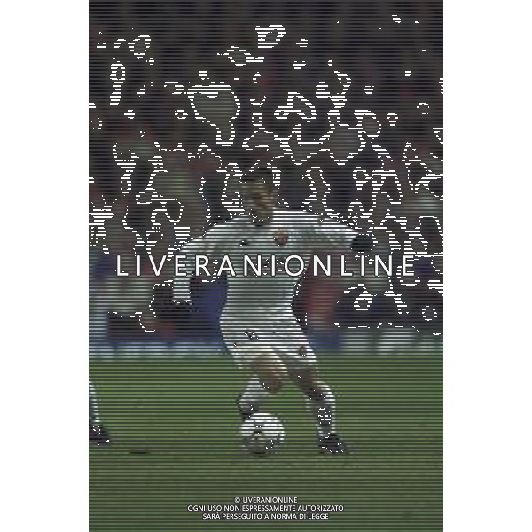 18-10-2000 LIVERPOOL -COPPA UEFA LIVERPOOL ROMA NELLA FOTO HIDETOSHI NAKATA AG ALDO LIVERANI SAS